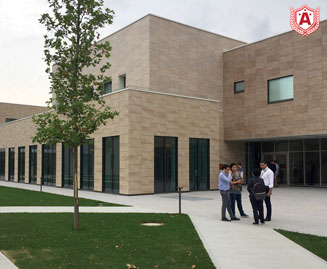 Humanitas University