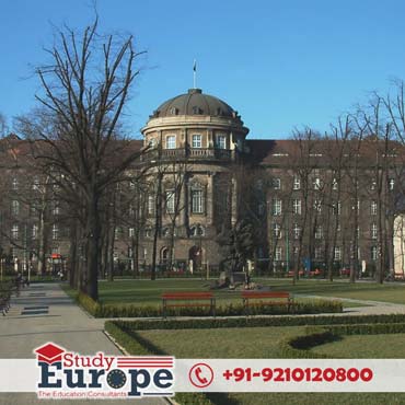 Poznan University of Medical Sciences Building